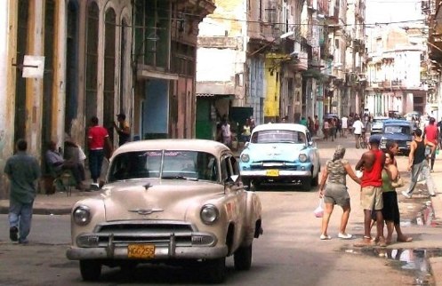  hallmark of Havana Few people own cars or motorcycles so walking is a 